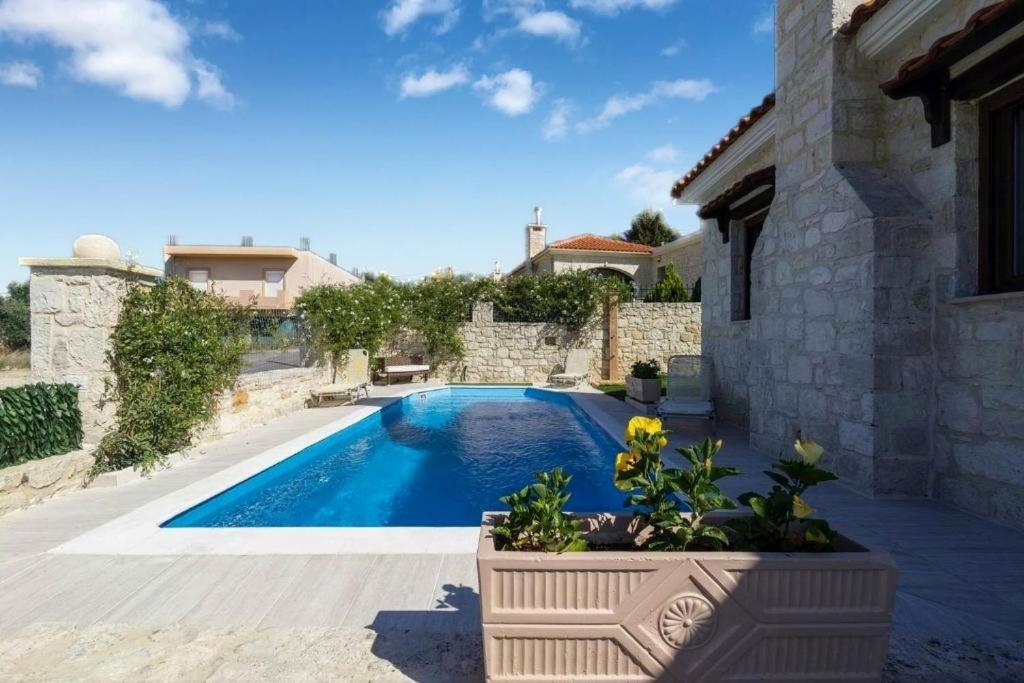 Heraklion Twins House - Private Pool Retreat Episkopi  Exterior photo